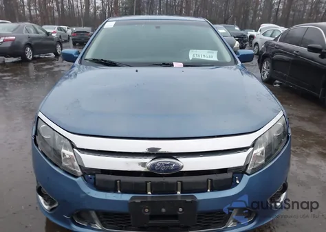 2010 Ford Fusion Sport z USA, uszkodzony, nr VIN 3FAHP0KC4AR185229